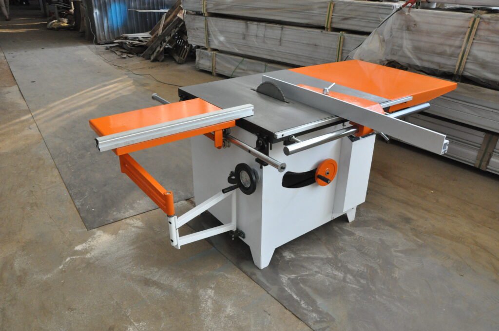 MJ112 Woodworking sliding table circular table saw