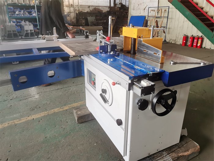 EMXQ5117TB Woodworking spindle moulder with power feeder